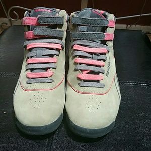 Reebok freestyle hi tops classic  -sz9 leather