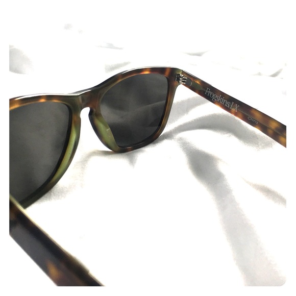 oakley frogskins lx tortoise oakley frogskins lx tortoise