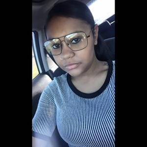 Meet your Posher, Amber