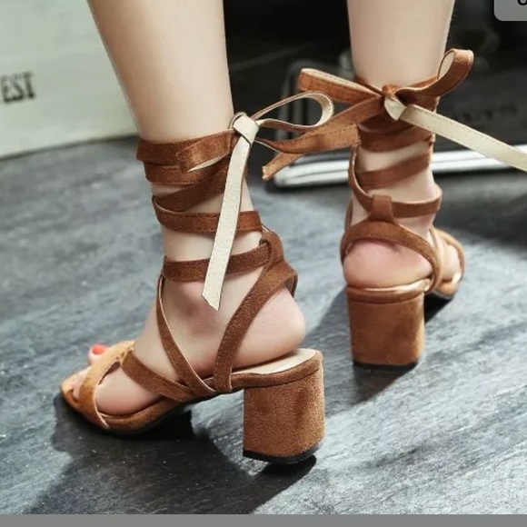 Tie up sandal wedges - Picture 2 of 3