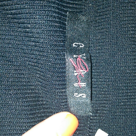 Blouse sz medium - Picture 3 of 3