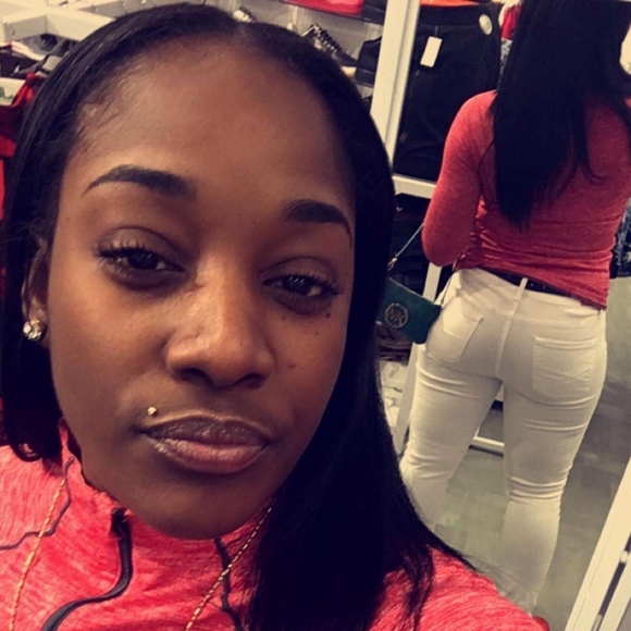 Meet your Posher, Jasmine - Picture 1 of 1