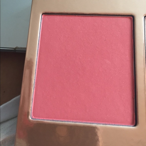 1 LEFT! HP x2! AUTH KYLIE KOKO KOLLECTION  PALETTE - Picture 4 of 8