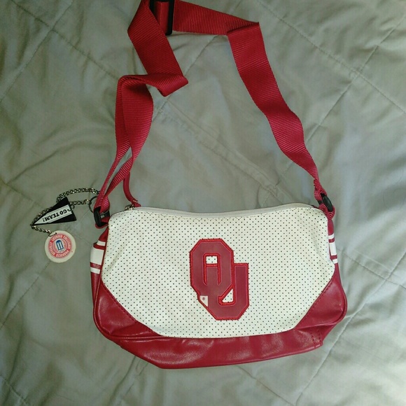 Other - Ou shoulder purse