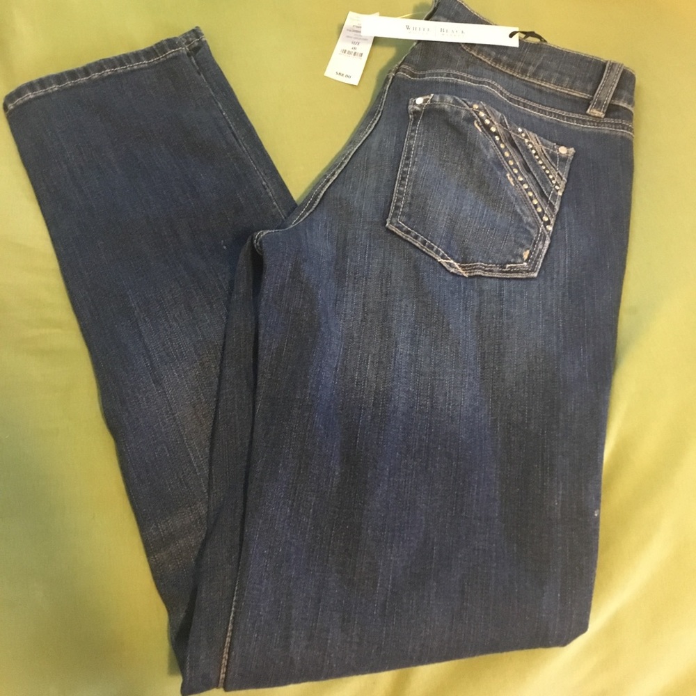 NWT White House Black Market Noir Slim Ankle Jeans