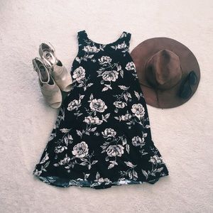 Forever 21 Floral Printed Dress