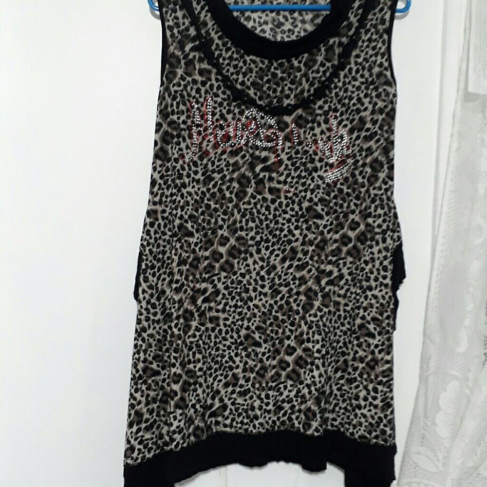 Women shirt
