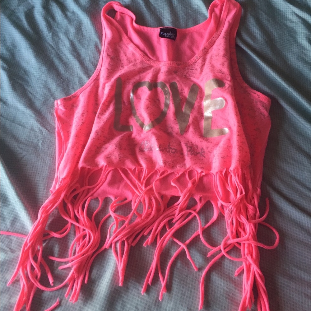 This a fringe crop top