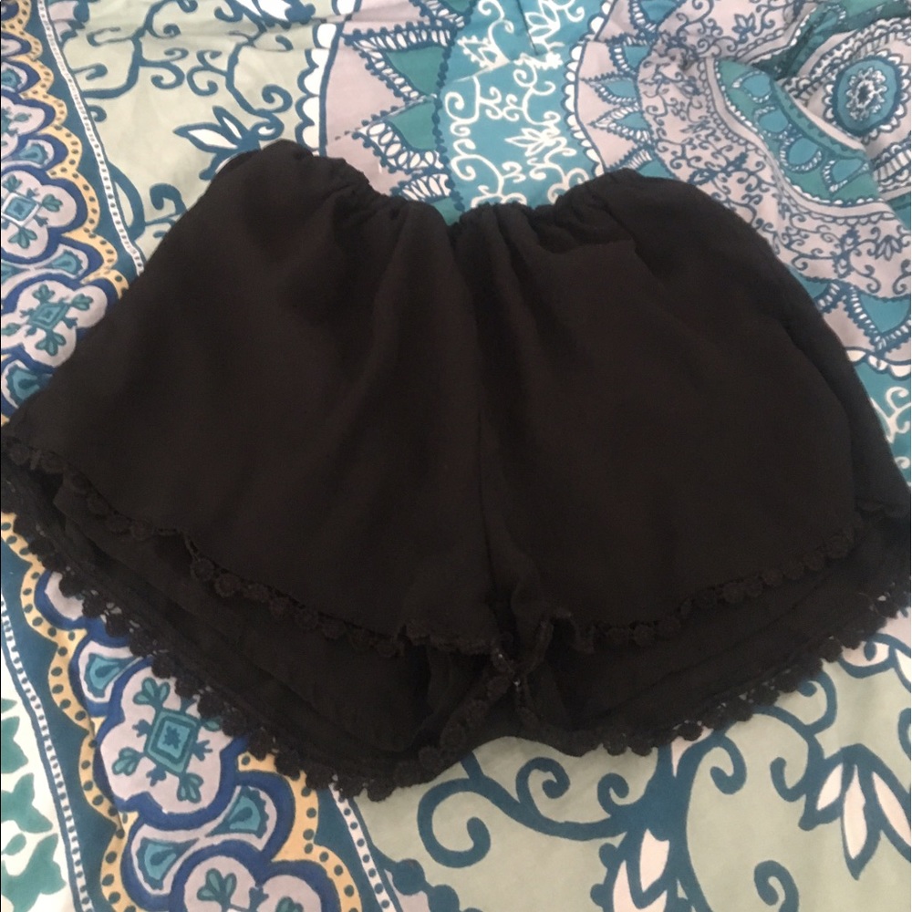 Brandy Melville black shorts