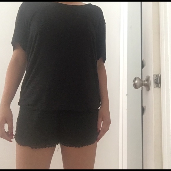 Brandy Melville black shorts - Picture 2 of 3