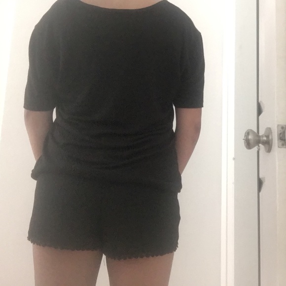 Brandy Melville black shorts - Picture 3 of 3