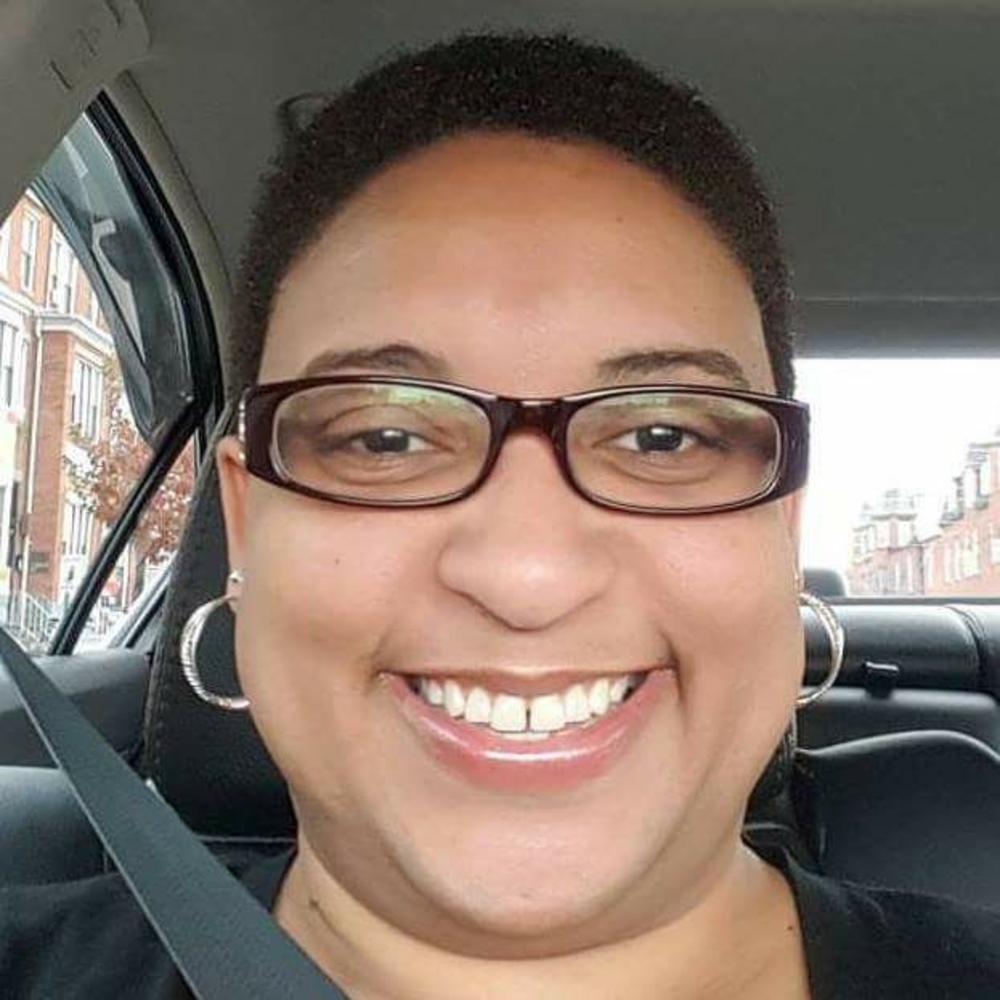 Meet your Posher, April