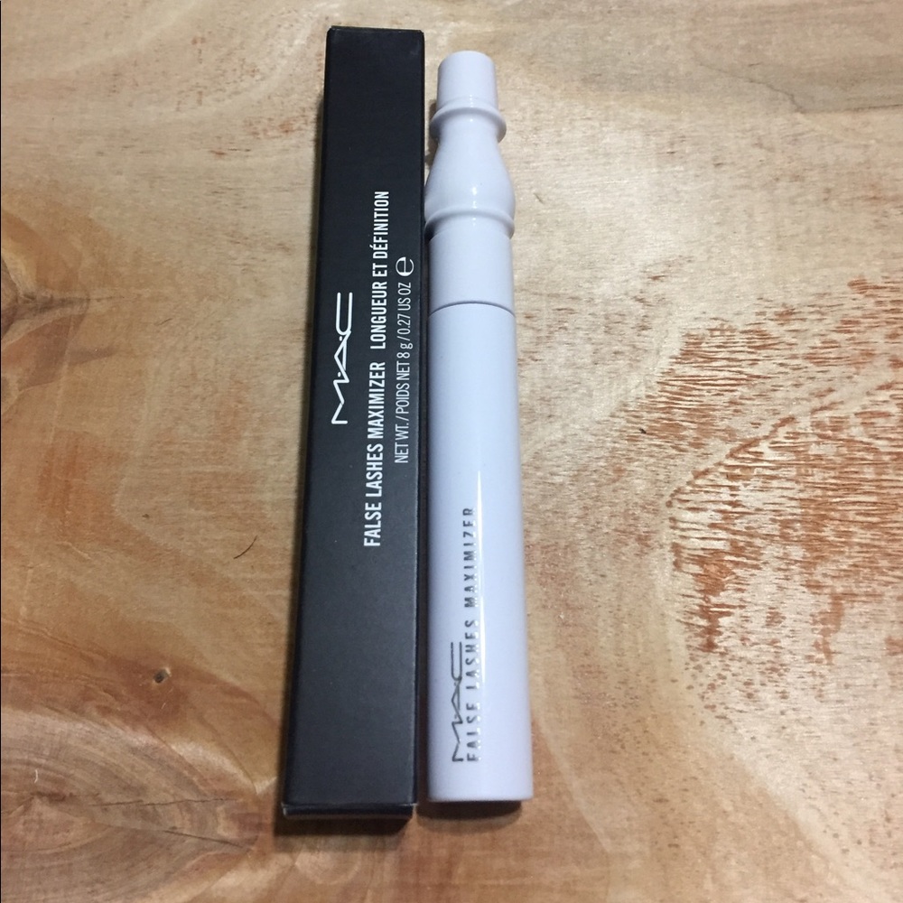 Mac. False lash maximizer.