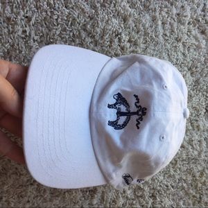 MUST GO! Brooks Brothers baseball cap