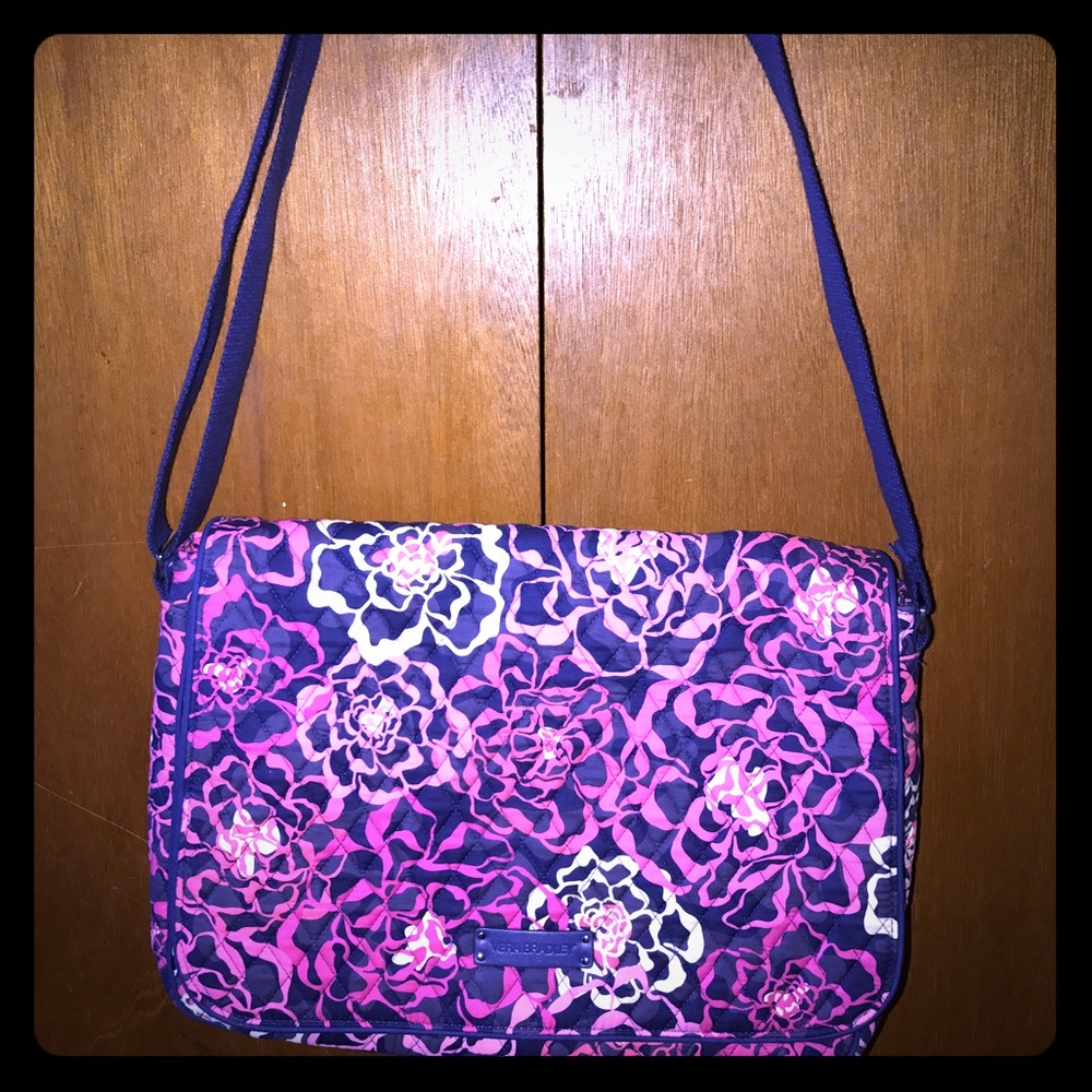 Vera Bradley messenger