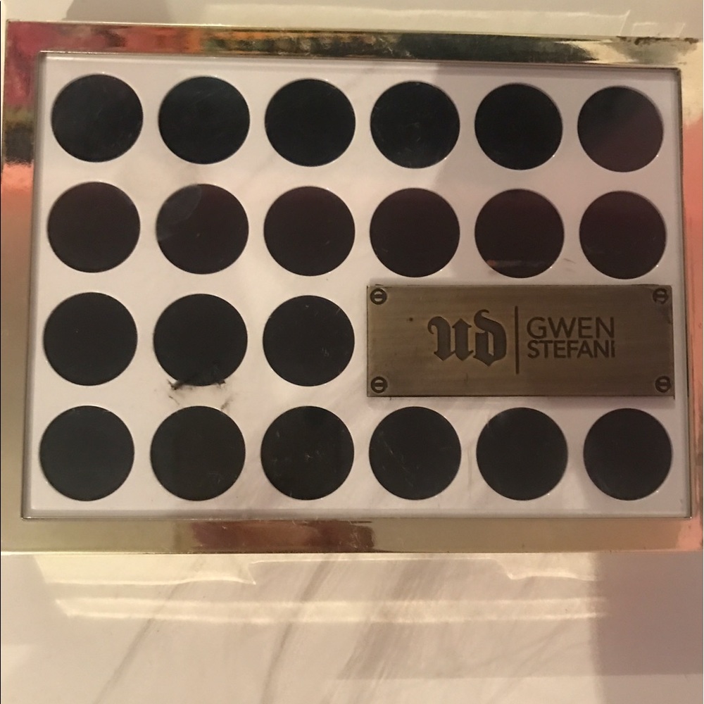 Urban Decay Gwen Stefani pallet