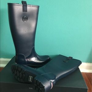 Tommy Hilfiger rain boots