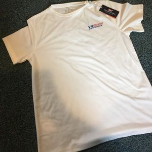 Vineyard vines performance shirt
