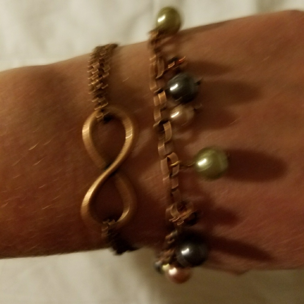 Copper adjustable bracelet infinity & pearls