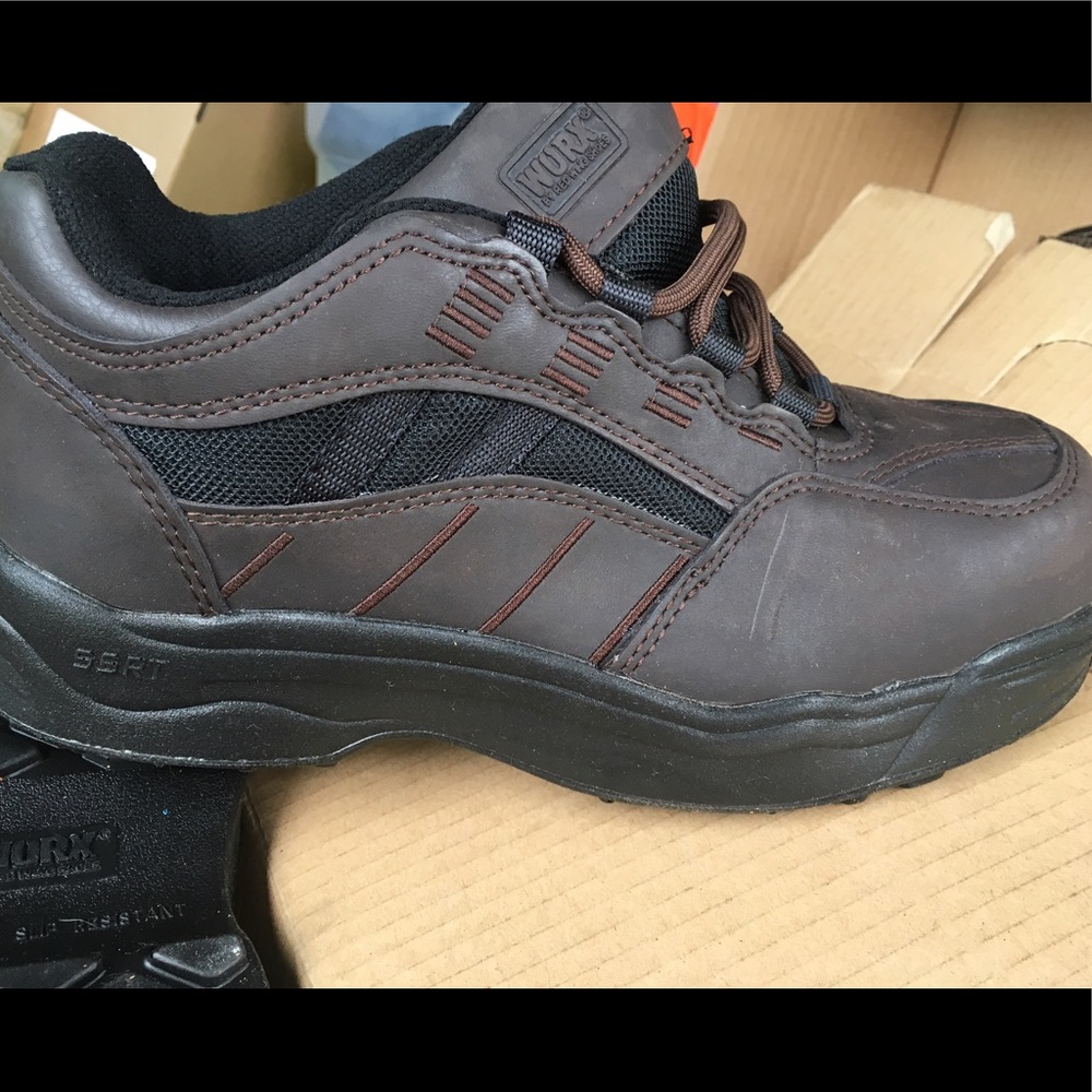 Steel toe work boots