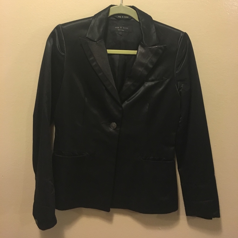 Previously loved Rag & bone satin blazer size 0