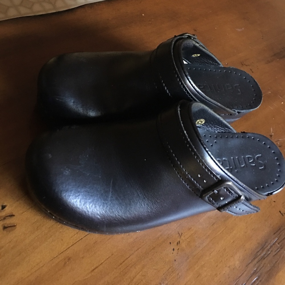 Clogs