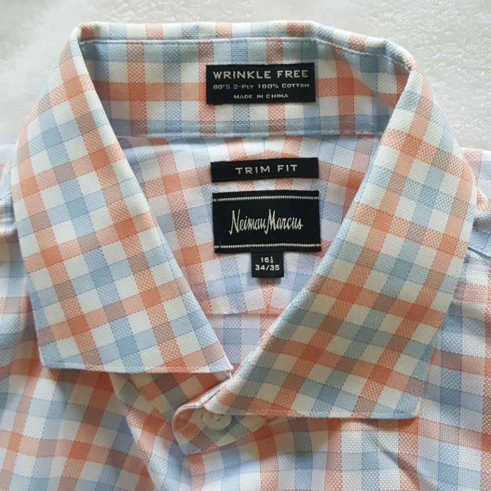 Beautiful summer dress shirt.