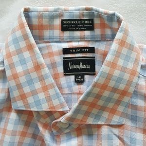 Beautiful summer dress shirt.