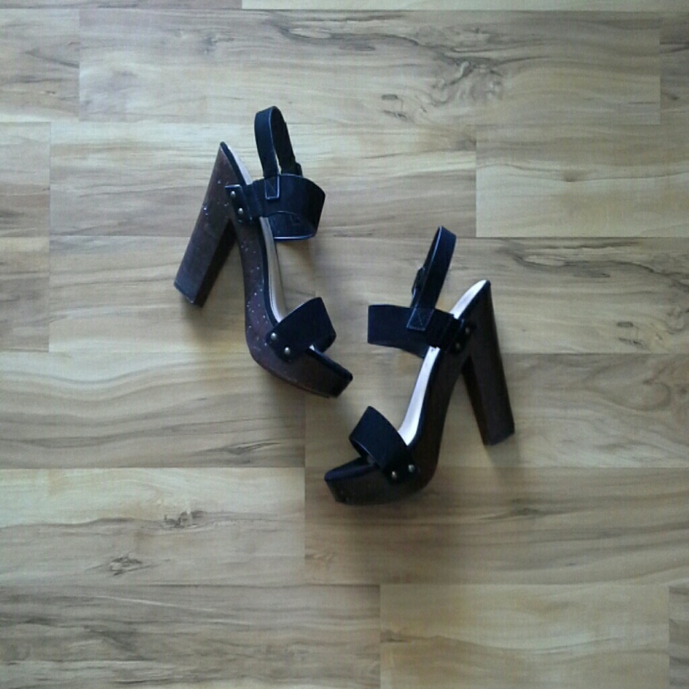 Sandal