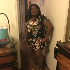 Meet your Posher, Cassandra