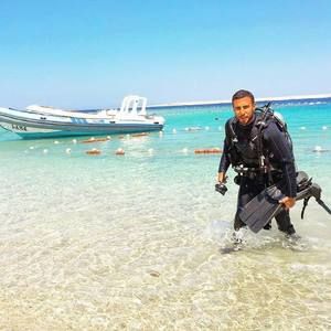 Meet your Posher, Ashraf