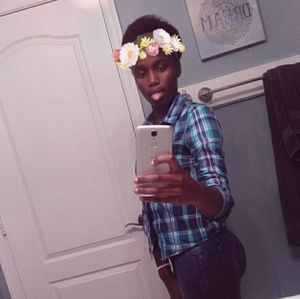 Meet your Posher, Jesula