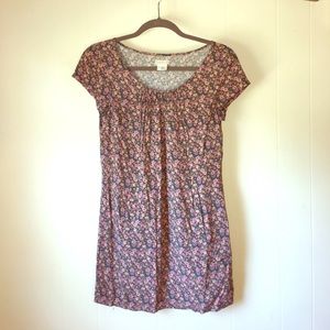 Floral dress with pockets