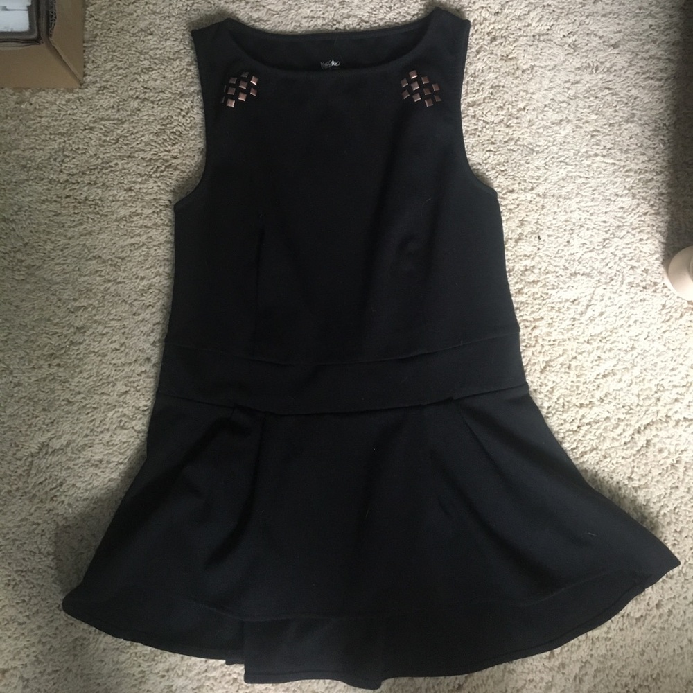 Black peplum top