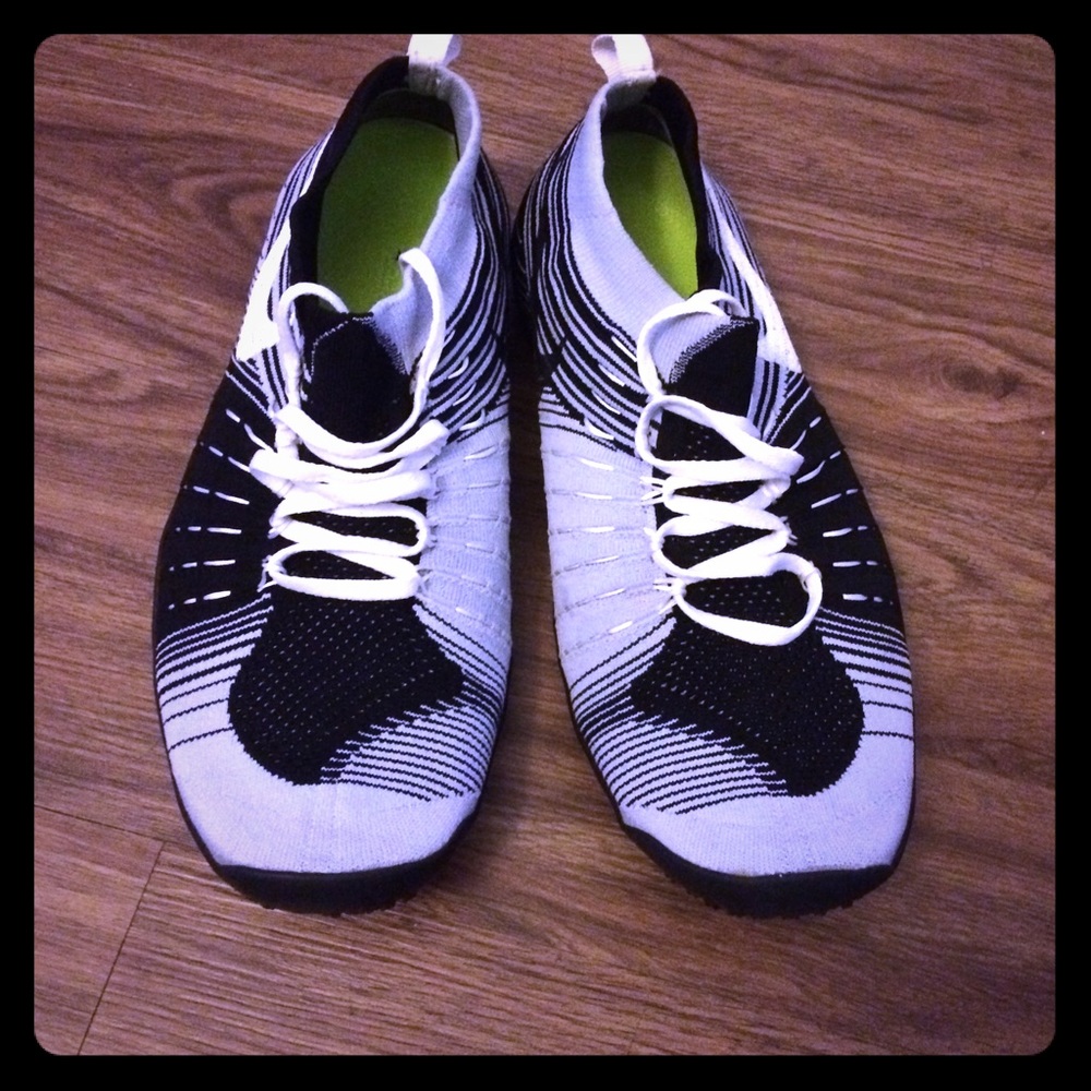 Nike Hyperfeel Tracy