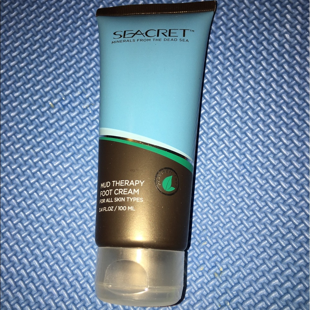 Mud therapy foot cream