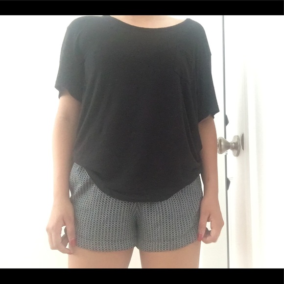 Brandy Melville gray, navy and white shorts - Picture 2 of 3