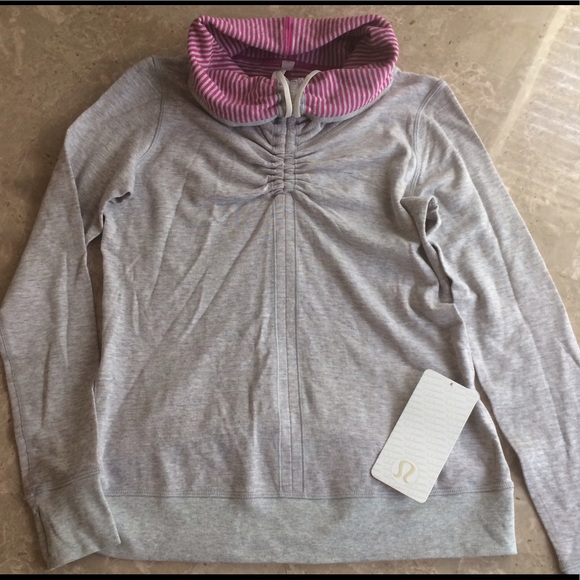 LuLuLemon Athletica Scrunch Turtleneck Top - Picture 1 of 6
