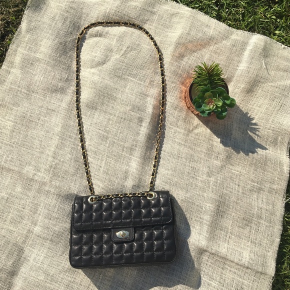 Kate Landry Quilted Frames Shoulder Bag 74 kate landry handbags kate landry black quilted Kate Landry Quilted Frames Shoulder Bag 74 kate landry handbags kate landry black quilted