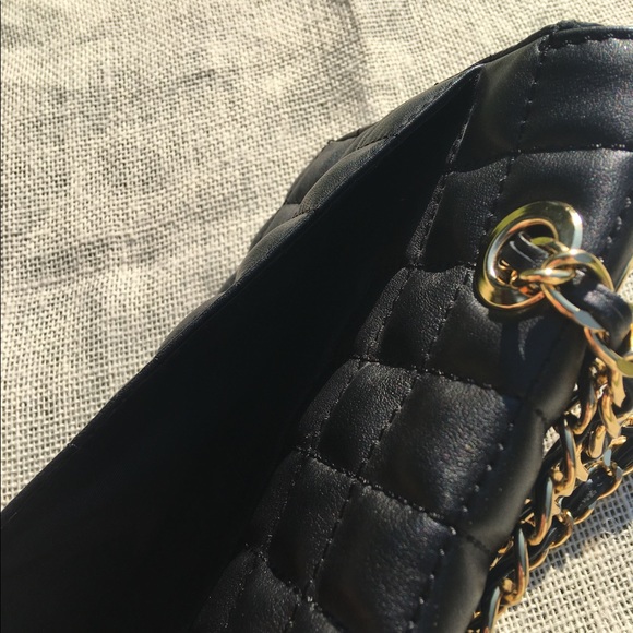 Kate Landry Black quilted Shoulder bag gold chain - Picture 4 of 7
