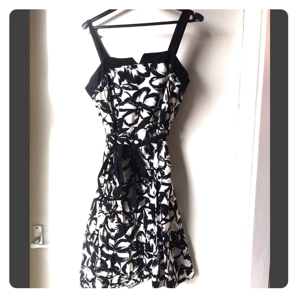 💗💗💗Black and White Debenhams Dress