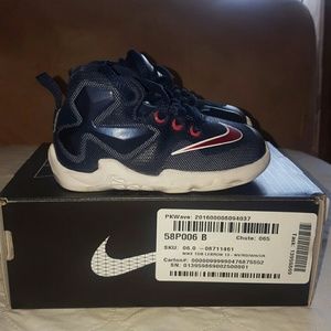 Nike LeBron XIII