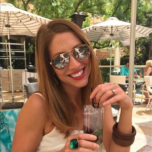 Meet your Posher, Rachel