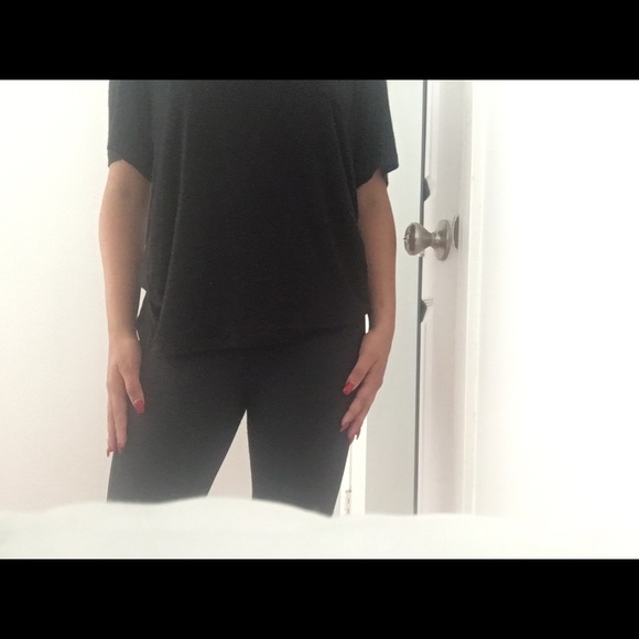 Under armor black, purple & pink design leggings - Picture 2 of 3