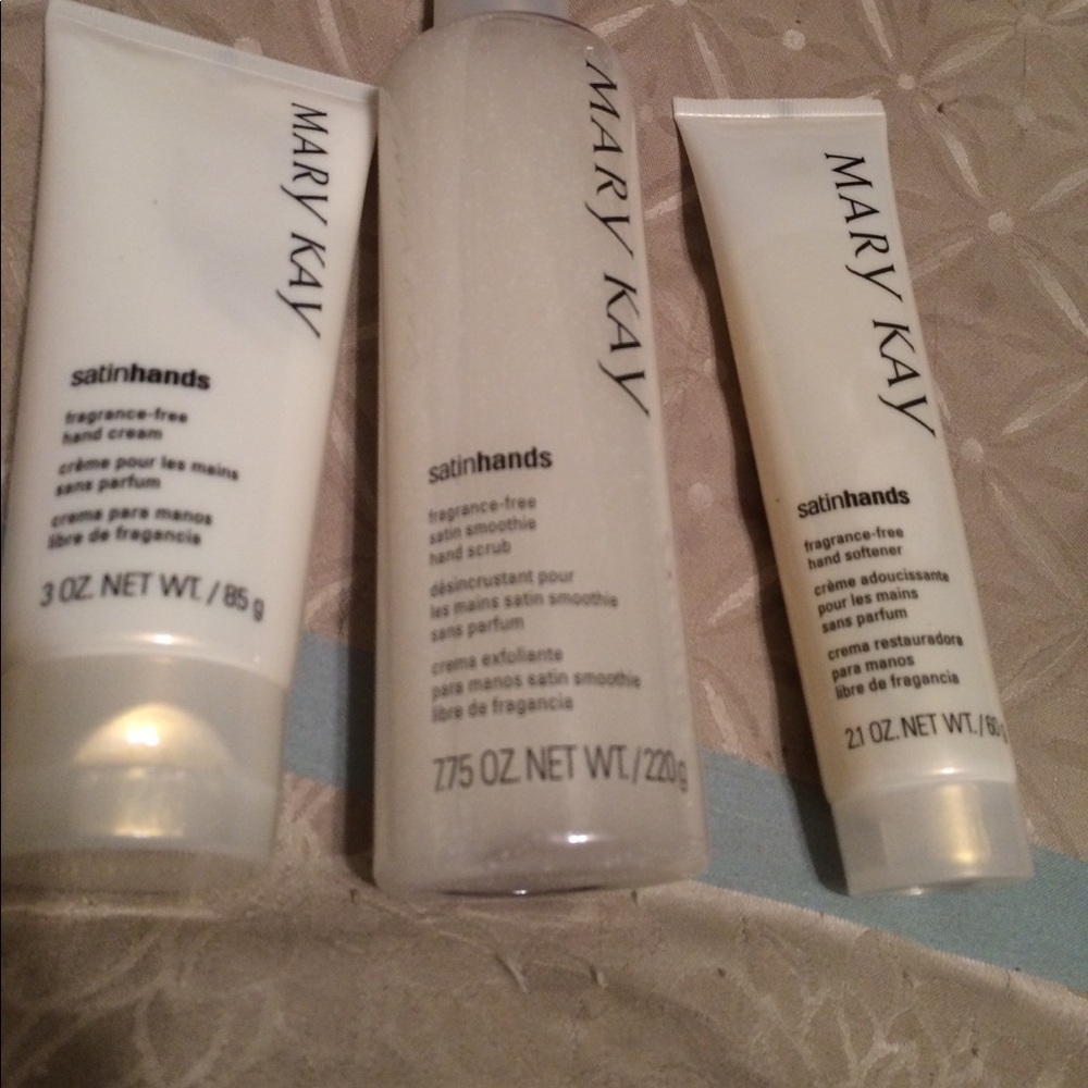 Mary Kay Satin Hands Set