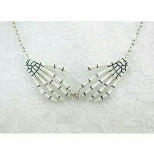☠SKELETON HANDS NECKLACE☠