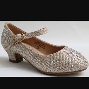 {Blossom Girl} Sparkle Pumps