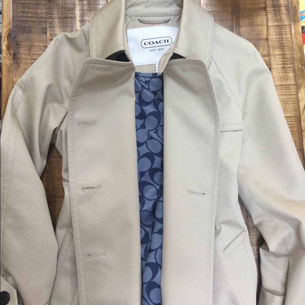 Cream colored Coach trench coat XS