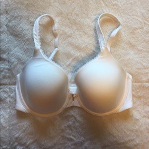 Victoria's Secret White Perfect Coverage