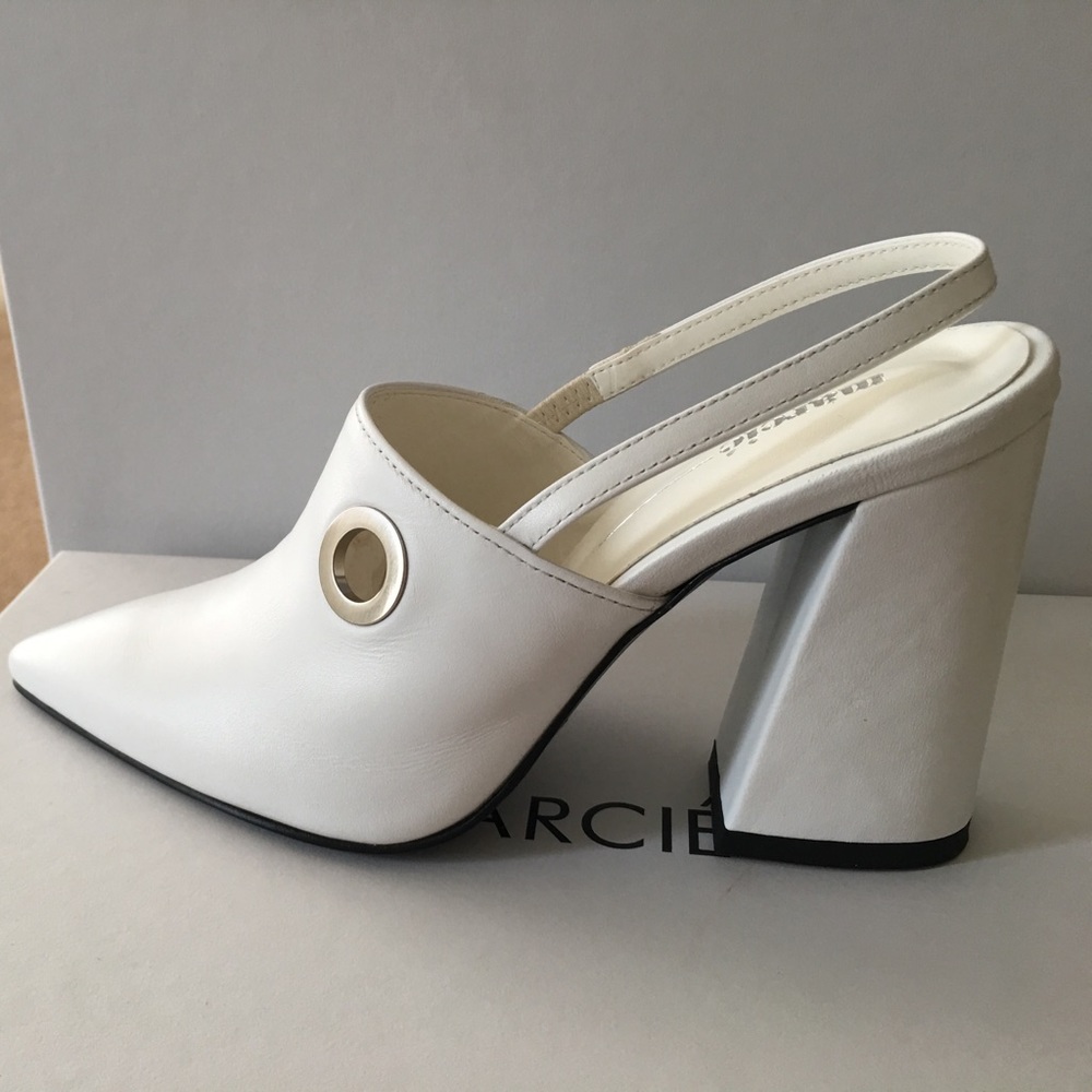 Marcie Circle slingback white